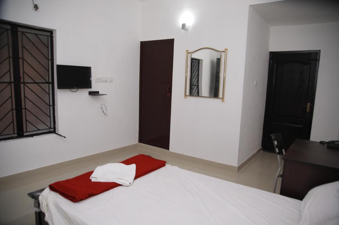 Hotel Meghna Residency Thiruvananthapuram Exterior foto