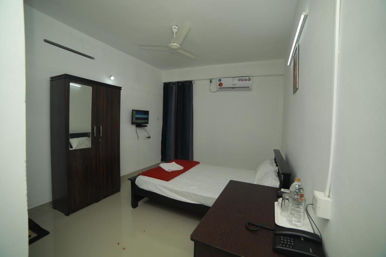 Hotel Meghna Residency Thiruvananthapuram Exterior foto