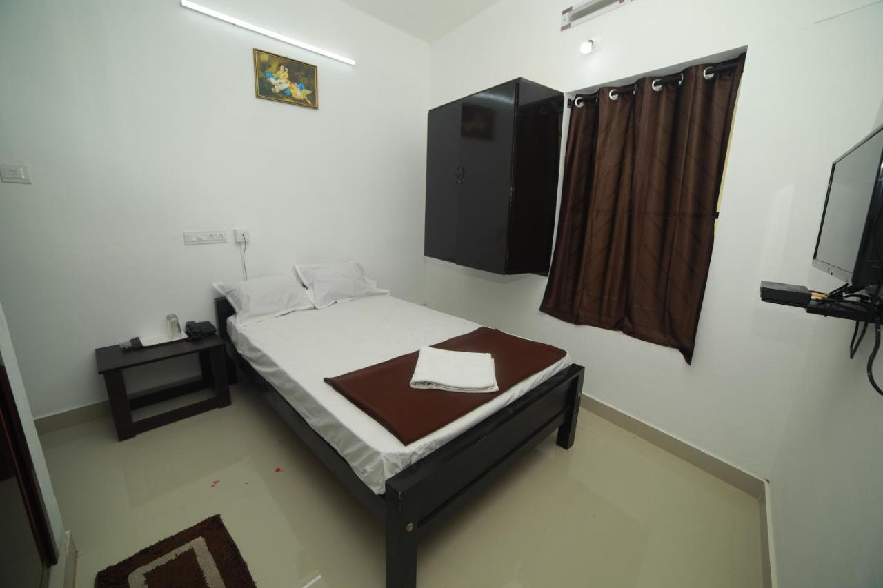 Hotel Meghna Residency Thiruvananthapuram Exterior foto