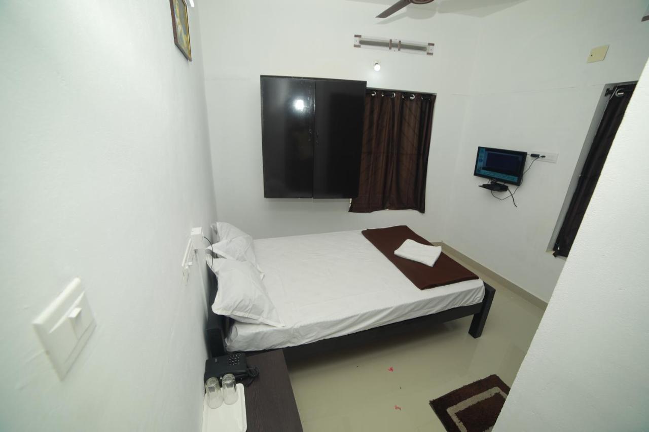 Hotel Meghna Residency Thiruvananthapuram Exterior foto