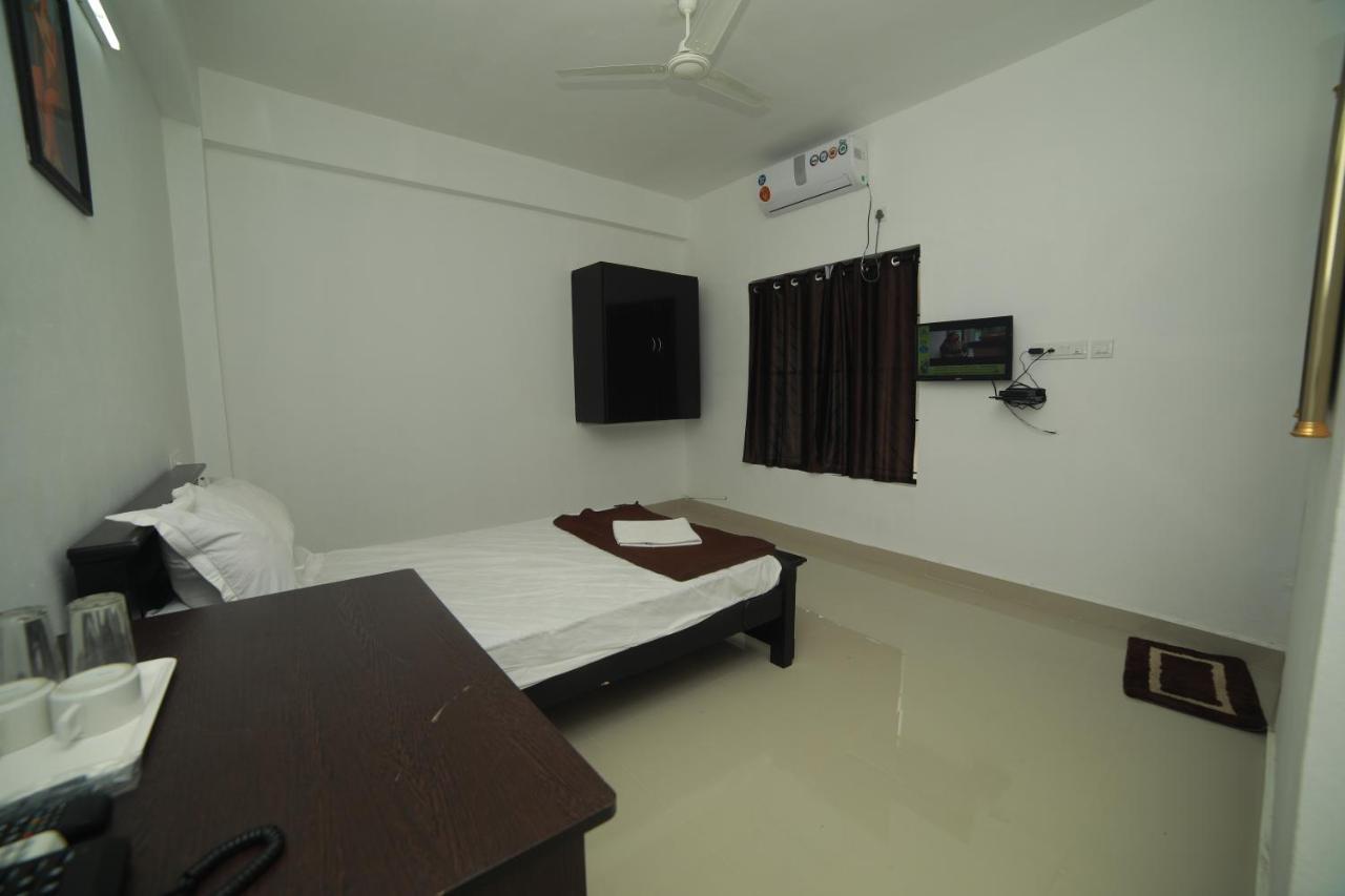 Hotel Meghna Residency Thiruvananthapuram Exterior foto